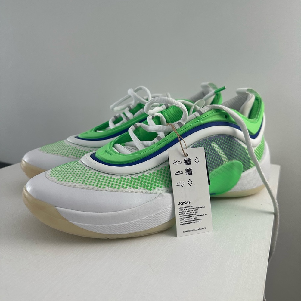 adidas Men's White Green Blue Low-Top Sneakers